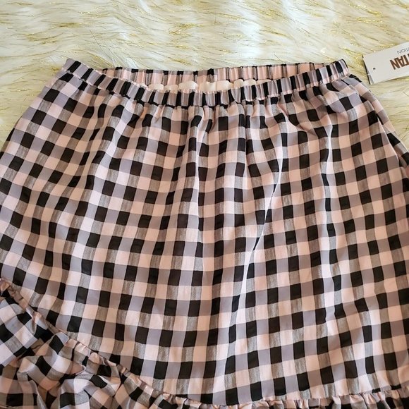 Dress The Population Cosmopolitan Pink and Black Plaid Skirt L Ruffled Bottom - Picture 5 of 13